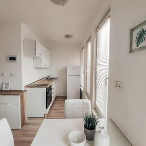  Apartment Sanya Slovenia
